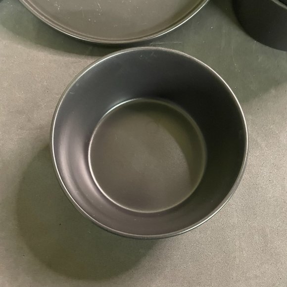 Stone + Lain Cecile Stoneware 12-Piece Round Dinnerware Set, Black EUC - Picture 3 of 6